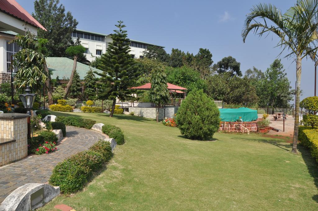Hôtel Raval Bunglow à Panchgani Extérieur photo