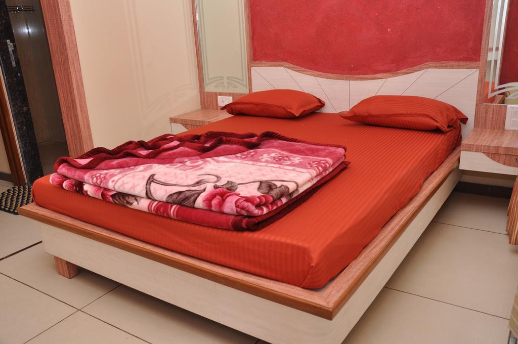 Hôtel Raval Bunglow à Panchgani Chambre photo