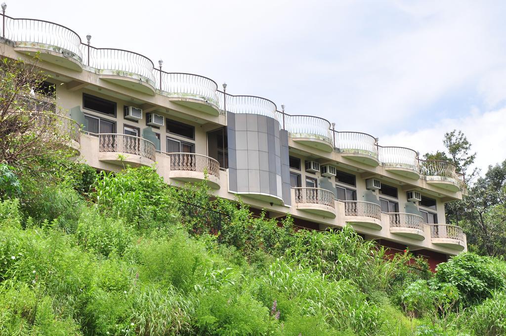 Hôtel Raval Bunglow à Panchgani Extérieur photo